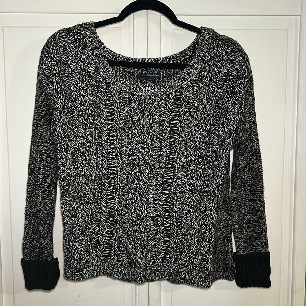 American Eagle Cable knit sweater, Size S, Black and White, Soft cotton material
